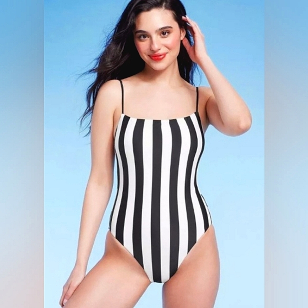 ~NWT~SHADE & SHORE~Juniors Plus 17 Black/White High Leg Cheeky Swimsuit~Nice
